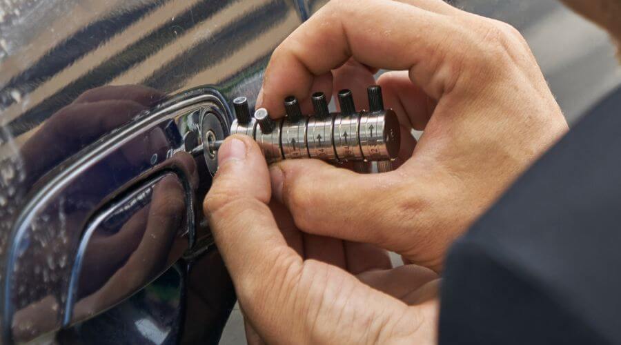 Professional New roof installation in Bridgeview, IL